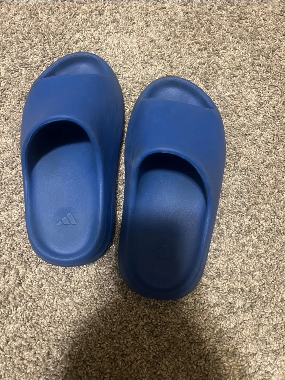 adidas yeezy slides